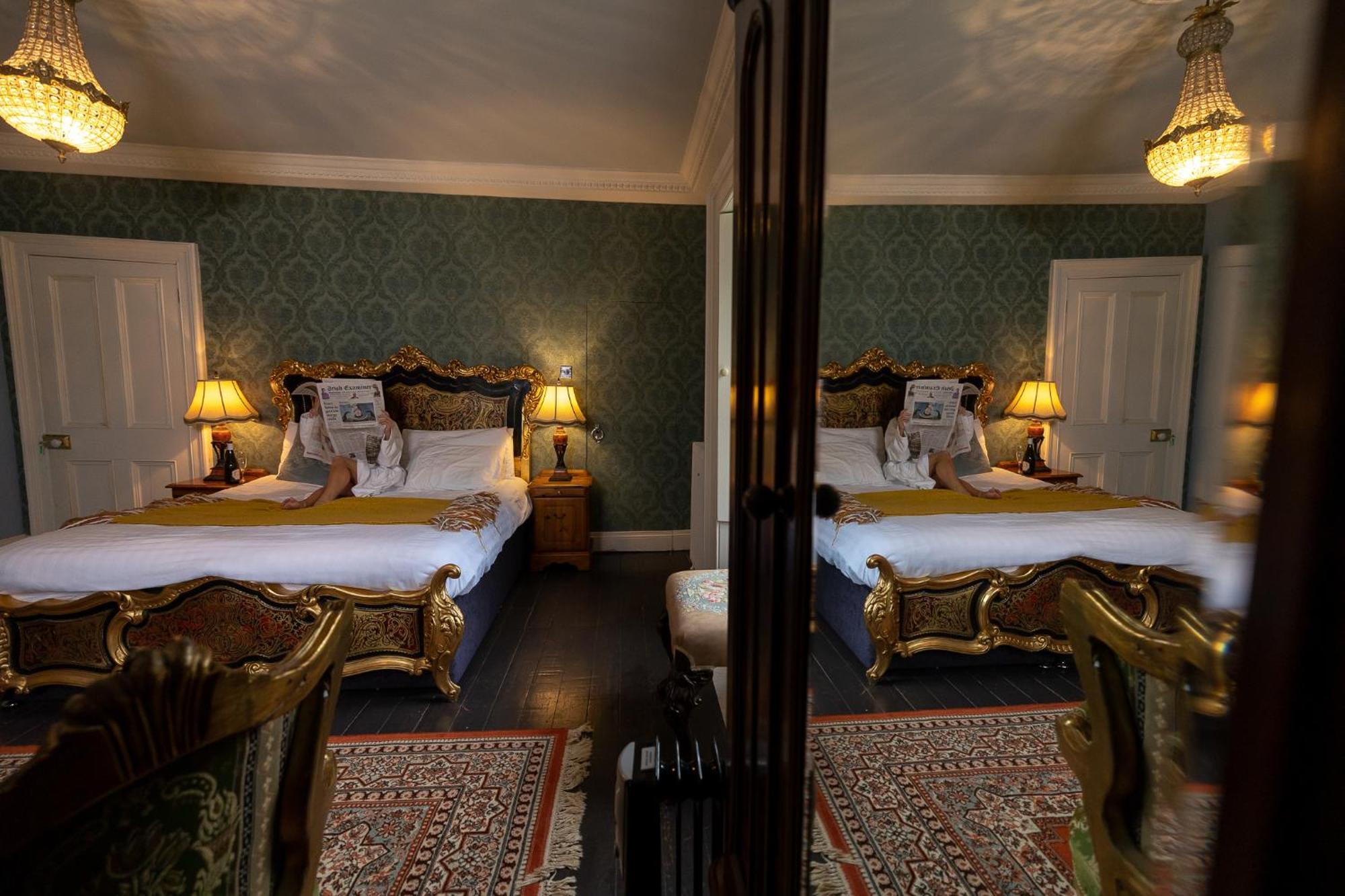 Clone Country House Охрим Экстерьер фото The bedroom of the hotel