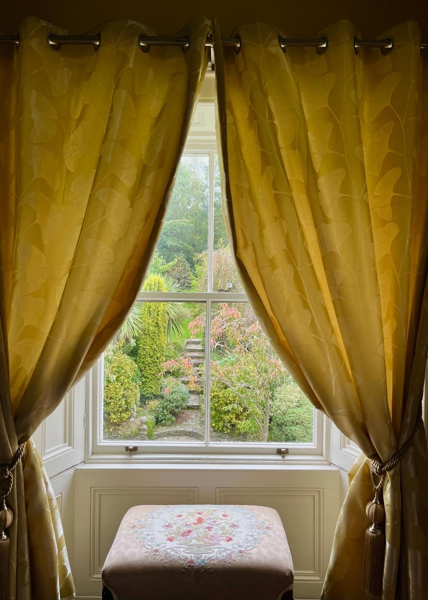Clone Country House Охрим Экстерьер фото Curtains